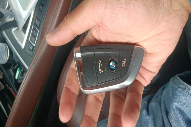 Used BMW X6 2015 xDrive35i Leading Model