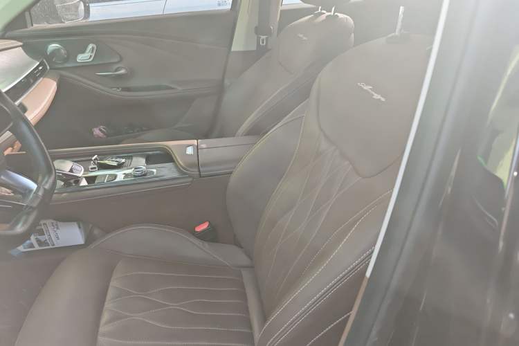 Used Chery Arrizo 8 2023 High-Performance Edition 2.0T DCT Powerfully Equipped
