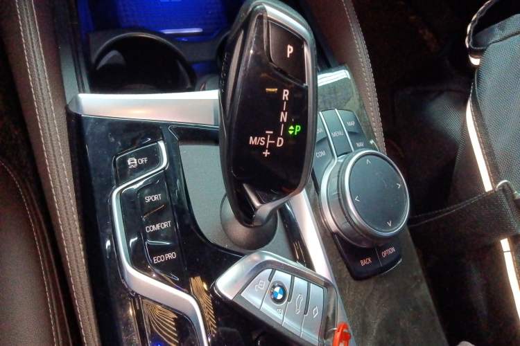 Used BMW 5 Series 2021 Updated Version 525Li Luxury Package Gear Lever