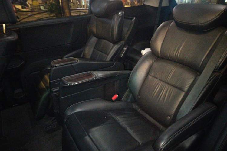 Used Honda Elysion 2016 2.4L Luxury Edition
