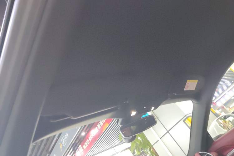 Used Porsche 718 2018 Cayman 2.0T
