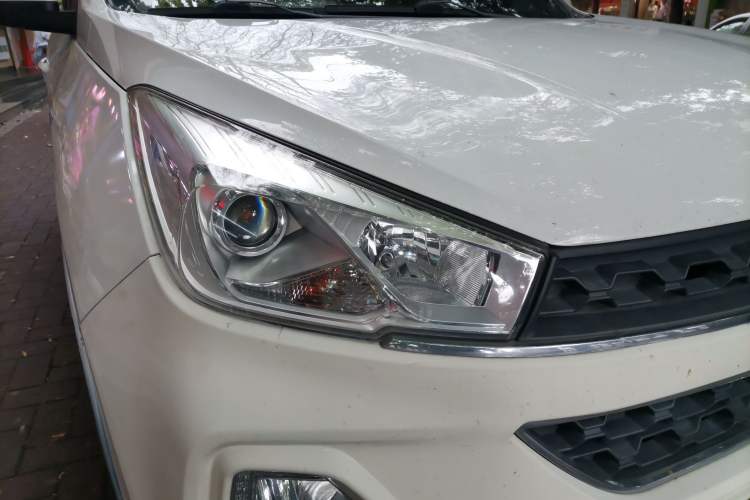 Used Wuling Hongguang S3 2018 1.5T Manual Luxury Model China V Standard
