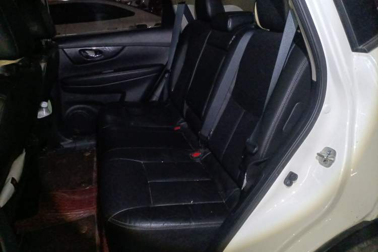 Used Nissan X-Trail 2017 2.0L CVT Comfort Edition 2WD Left Rear Seat