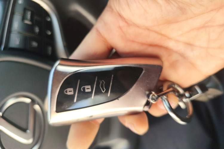 Used Lexus ES 2022 200 Excellence Edition
