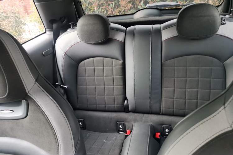 Used MINI JCW 2022 2.0T JOHN COOPER WORKS ALL-IN Left Rear Seat