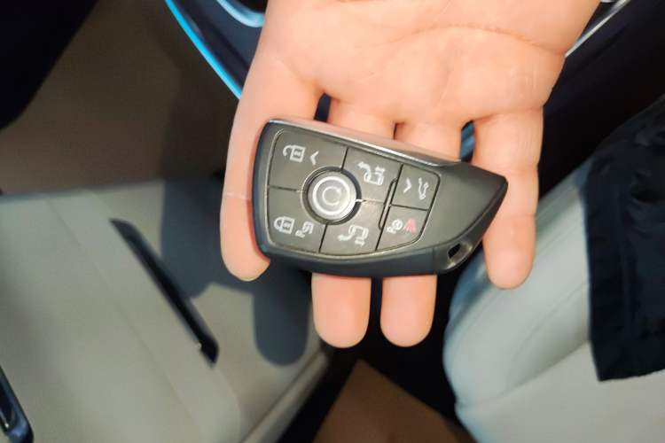 Used Buick Century 2023 2.0T Six-Seater Yinshi Edition
