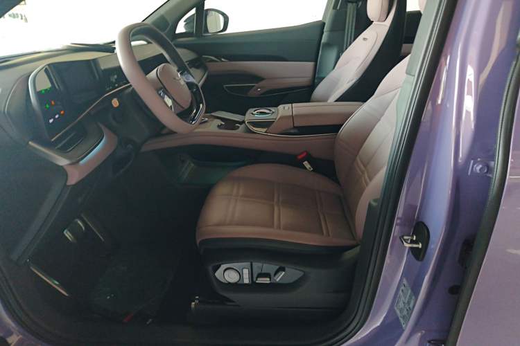 Used Hongqi Tiangong 08 2025 680 Ultra Four-Wheel-Drive Version Left Front Seat