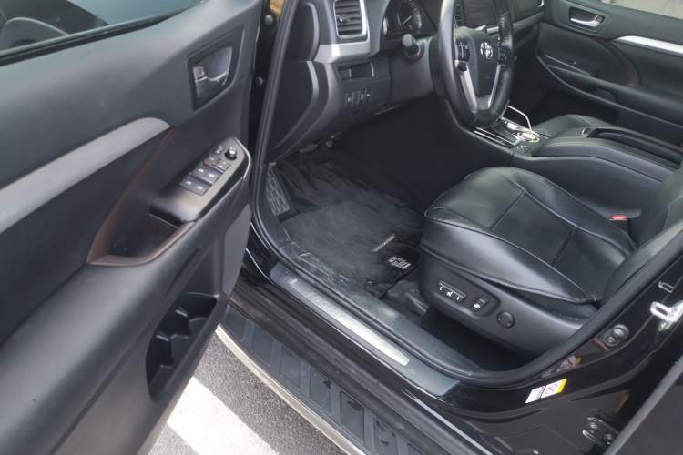 Used Toyota Highlander 2021 2.0T Four-Wheel Drive Luxury Edition 7 Seats
