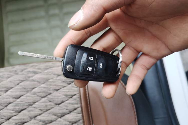 Used Chevrolet Aveo Sonic 2011 Sedan 1.6L Manual Transmission SX