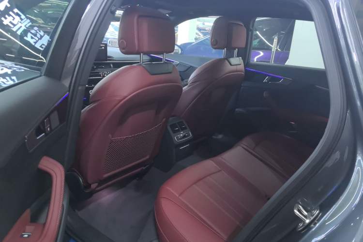 Used Audi A4L 2024 40 TFSI Luxury Dynamic Edition