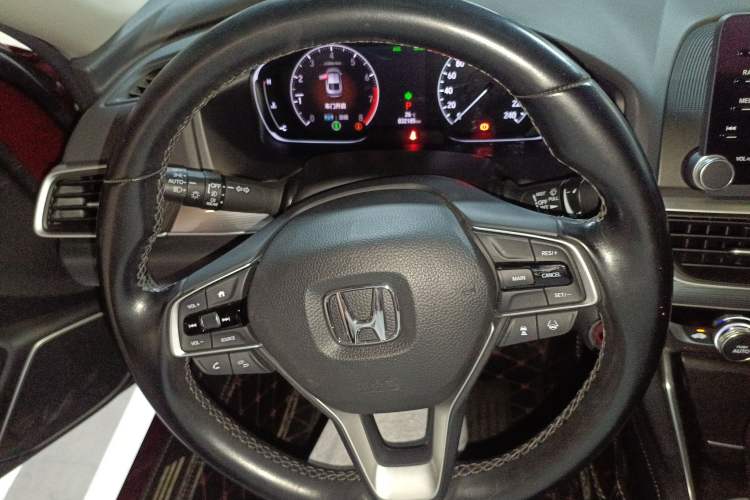 Used Honda Accord 2018 260TURBO Luxury Edition China V Emission Standard
