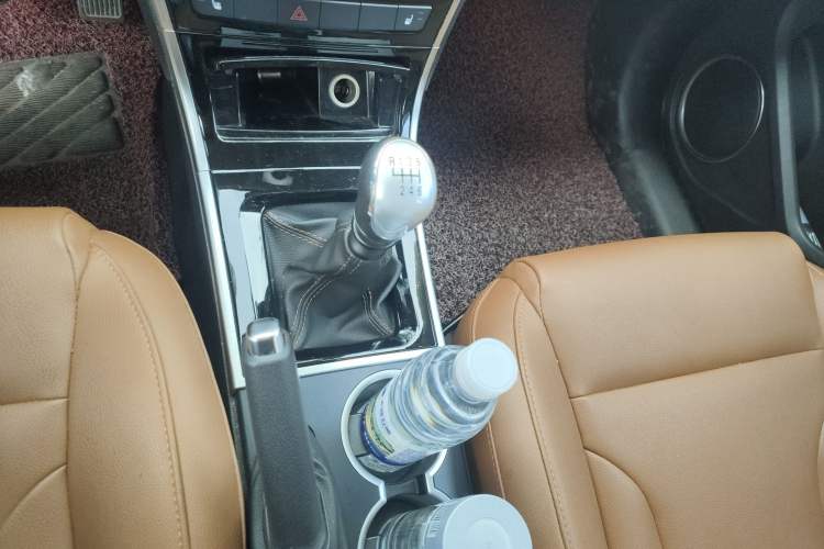 Used Haval H2 2014 1.5T Manual Two-Wheel Drive Elite Edition
