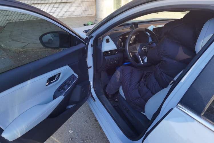 Used Nissan Sylphy 2023 Super Hybrid Electric Drive Ultra-Luxury Model Driver Seat