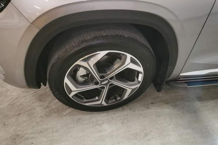 Used Geely Auto Monjaro L 2024 2.0TD High-Power Automatic Two-Wheel Drive Yunqi Version