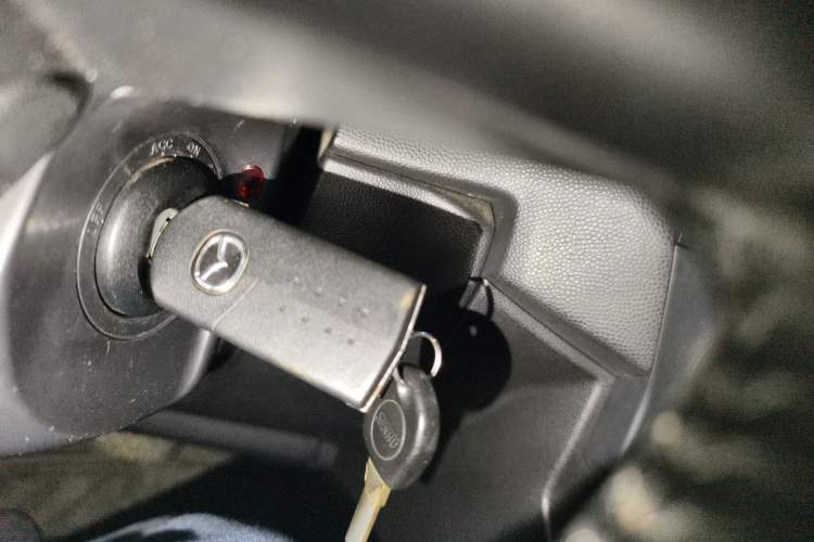 Used Mazda 5 2011 2.0L Automatic Comfort Edition Vehicle Key