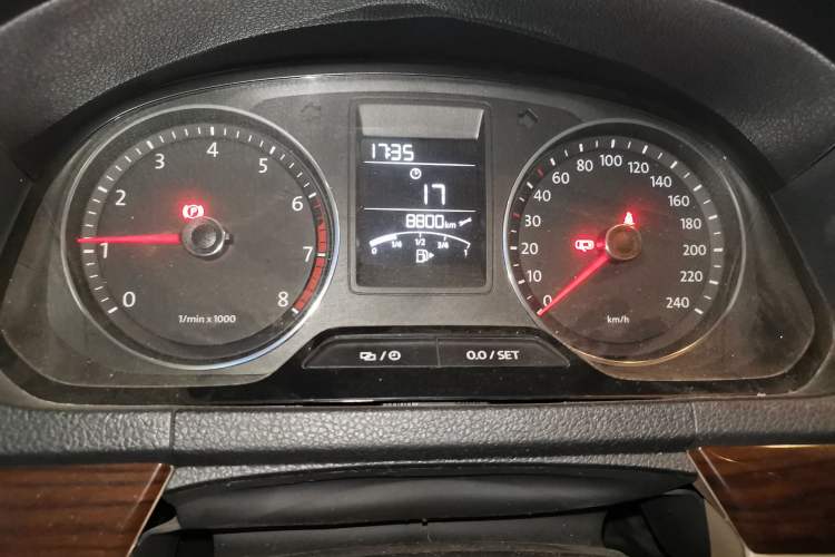 Used Volkswagen Jetta 2013 1.6L Manual Luxury Model