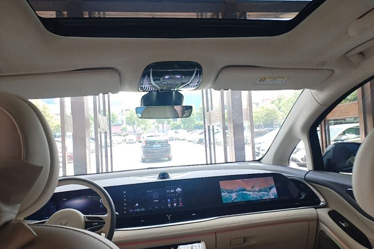 Used VOYAH Dream 2024 PHEV Ultra-Long Range Flagship Edition