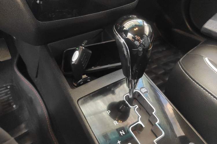 Used JAC Refine S2 2015 1.5L CVT Luxury Smart Version
