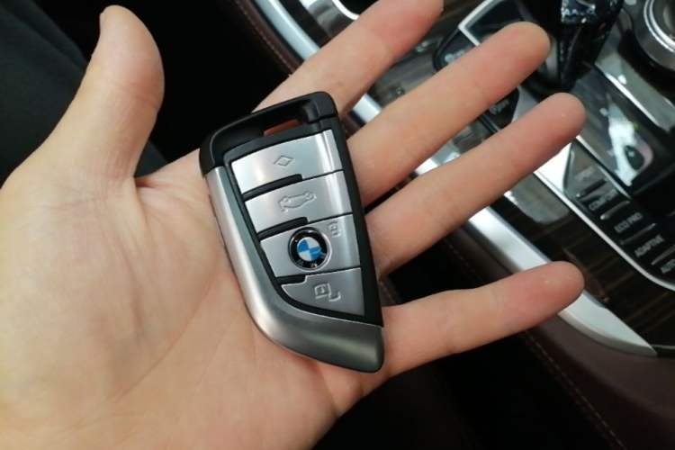 Used BMW X5 2020 xDrive40i Luxury Model with M Sport Package
