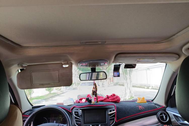 Used BYD Song 2017 Gaishi Upgrade Edition 1.5TI Manual Elite Model
