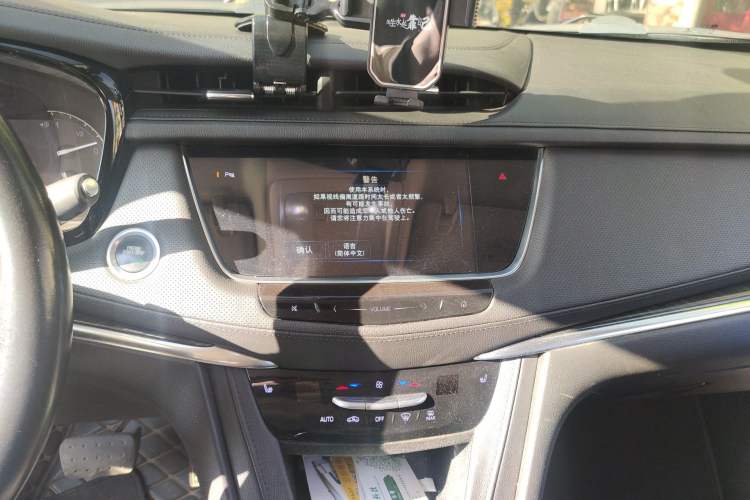 Used Cadillac XT5 2016 25T Luxury Model