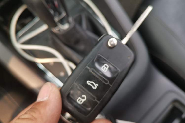 Used Volkswagen Sagitar 2015 1.6L Automatic Comfort Model