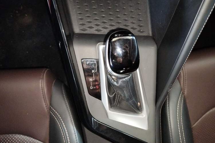 Used Changan CS15 2019 1.5L Automatic Flagship Version China VI Standard