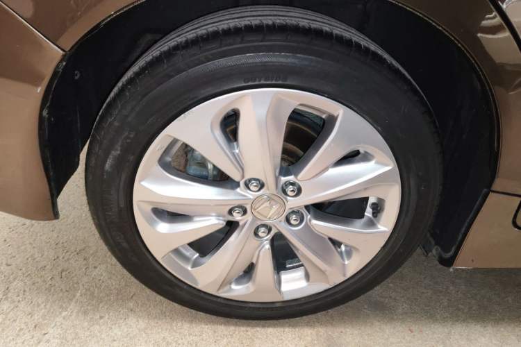 Used Honda Jade 2017 1.8L automatic Comfort version 5 seats