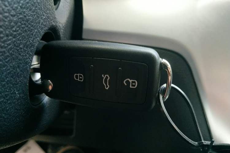 Used Volkswagen Lavida 2019 Lavida Start 1.5L Automatic Trendy Version China VI Standard Vehicle Key