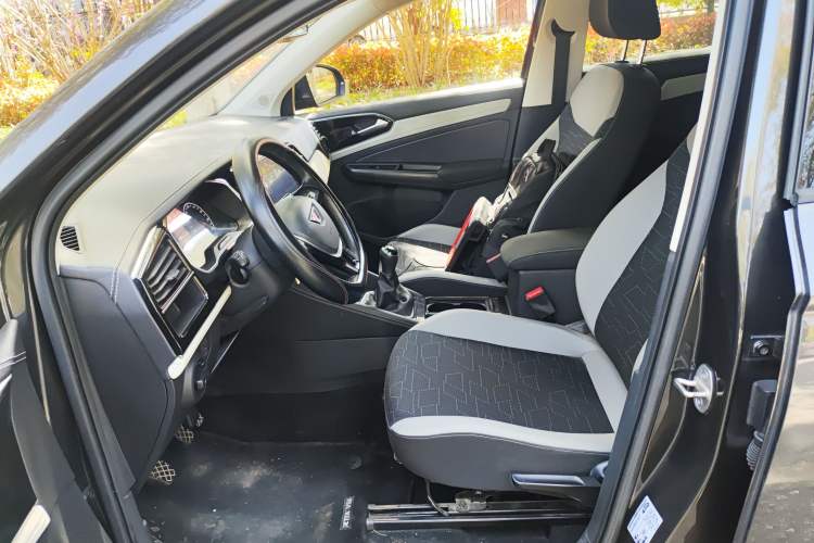 Used Jetta VS5 2022 280TSI Manual Advanced Trim