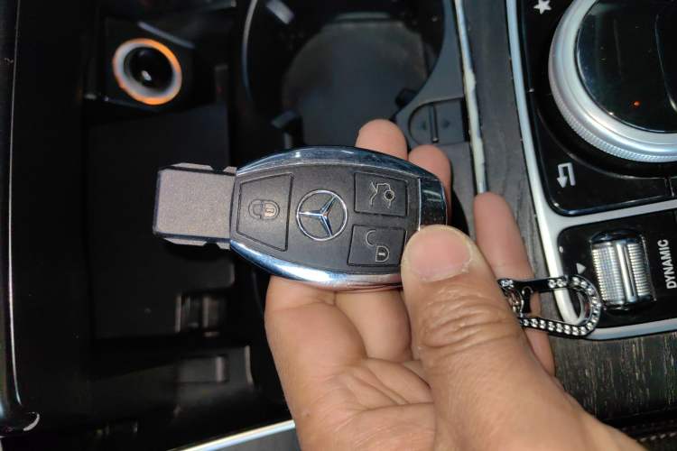 Used Mercedes-Benz C-Class 2016 C 200 L Sport Edition Interior 1