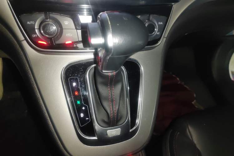 Used Haval H6 2015 Sport Edition 1.5T Automatic Two-Wheel Drive Luxury Model