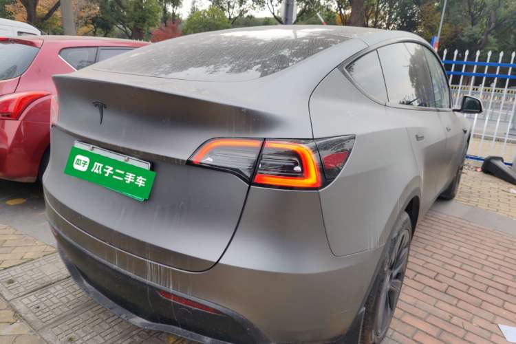 Used Tesla Model Y 2023 Long-Range All-Wheel-Drive Version
