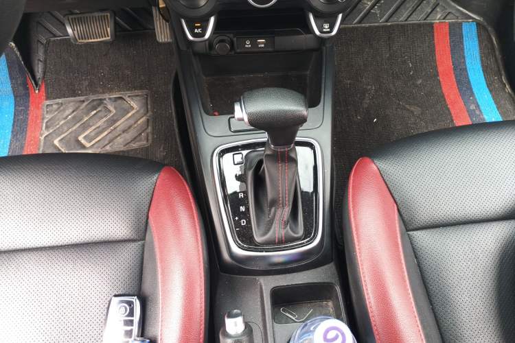 Used Kia KX Cross 2017 1.4L AT GLS
