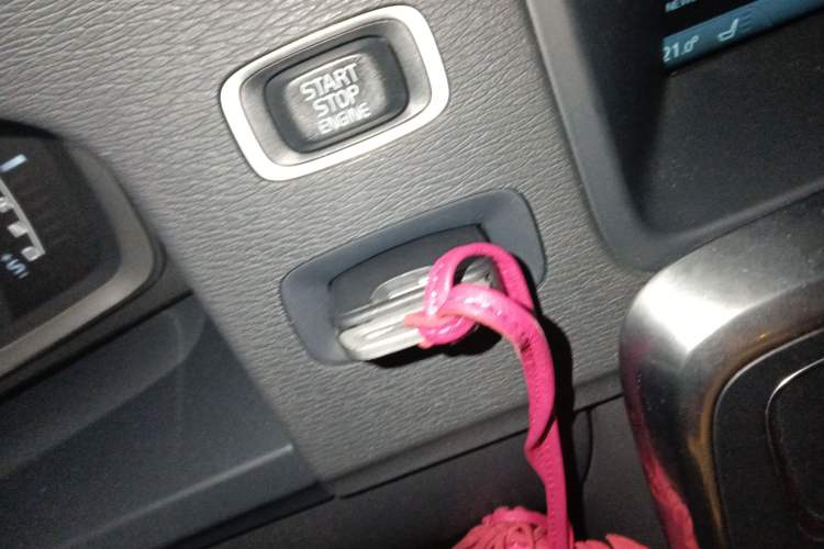 Used Volvo V60 2014 T5 Zhiya Edition