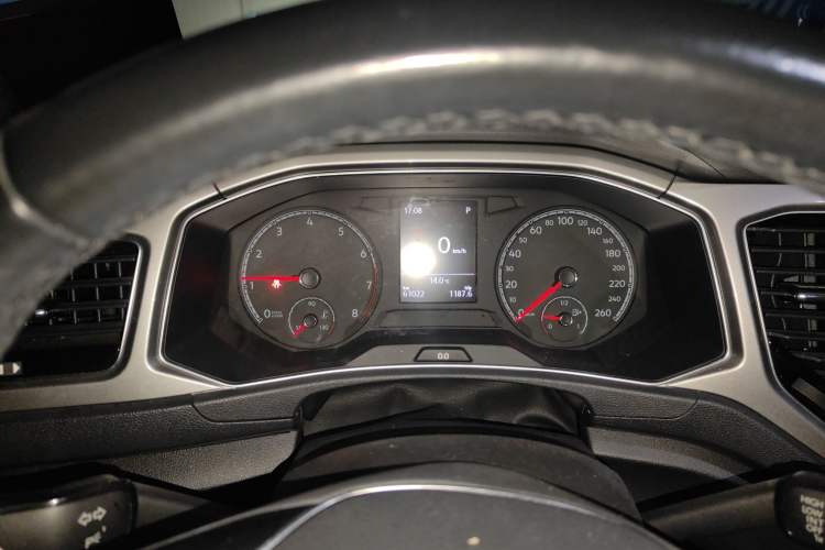 Used Volkswagen T-ROC 2019 230TSI DSG Two-Wheel-Drive Advanced Version China VI Standard