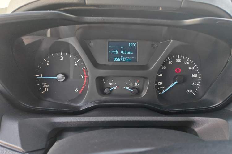 Used Ford Transit 2019 2.0T Diesel Multi-Purpose Commercial Vehicle Mid-Drive Mid-Roof 6-Seater China VI Standard
