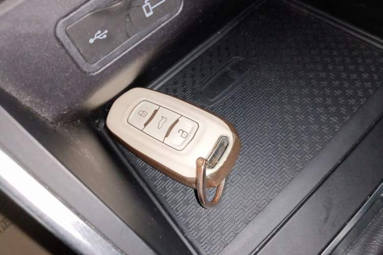 Used Geely Auto Vision X3 2020 1.5L CVT Luxury Model Vehicle Key