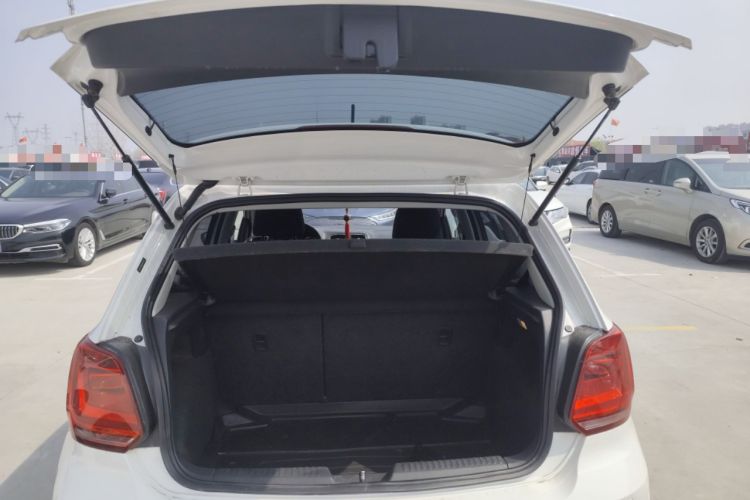 Used Volkswagen Polo 2016 1.6L Automatic Comfort Model