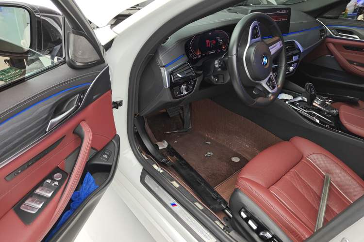 Used BMW 5 Series 2021 Restyled 530Li Luxury Edition M Sport Package
