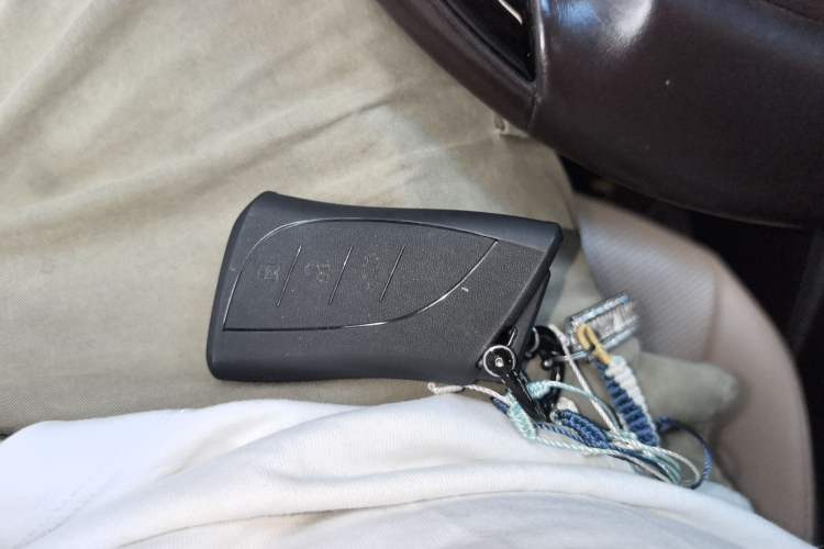 Used Lexus ES 2018 200 Luxury Edition China V Standard Vehicle Key