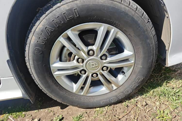 Used SAIC MAXUS G10 2018 PLUS 1.9T Manual Elite Edition Diesel
