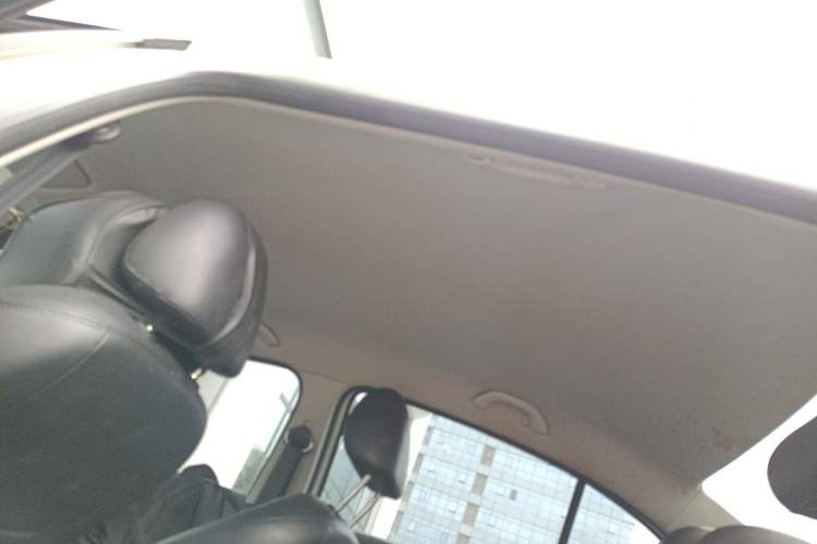 Used Volkswagen Lavida 2013 Revised Classic 1.6L Manual Fashion Edition Headliner