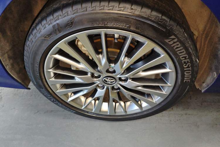 Used Toyota Camry 2018 Dual-Engine 2.5 HG Luxury Edition
