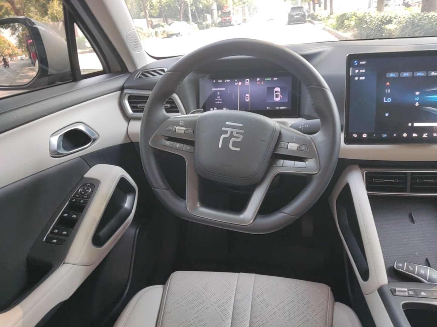 BYD Yuan UP 2025 Intelligent Driving Version 401 KM Dynamic Edition — снимка 13