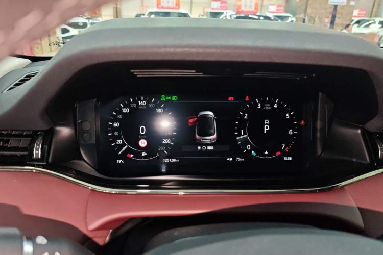 Used Land Rover Range Rover Evoque 2022 Aurora L 249 PS R-Dynamic Luxury Edition
