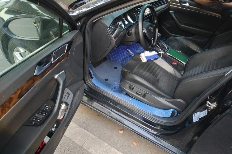 Used Volkswagen Magotan 2017 330TSI DSG Luxury Model Driver Seat