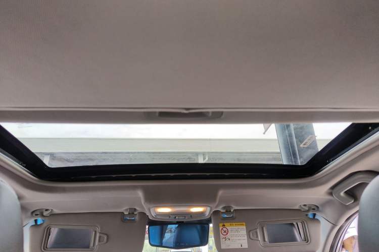 Used Geely Auto Vision 2016 1.5L Manual Happiness Edition Headliner