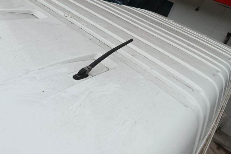 Used JMC Transit 2017 2.8T Commercial Version Short Wheelbase Mid-Roof 6/7/8-Seater JX493 Roof