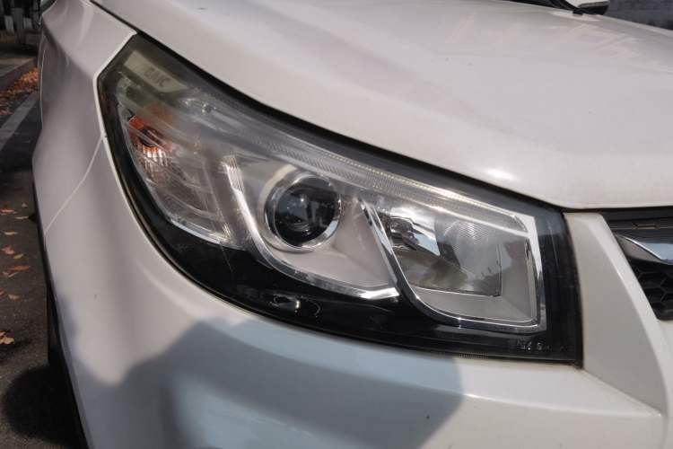 Used HYOSOW S3 2015 1.5L Luxury Model China V Standard Right Front Headlight